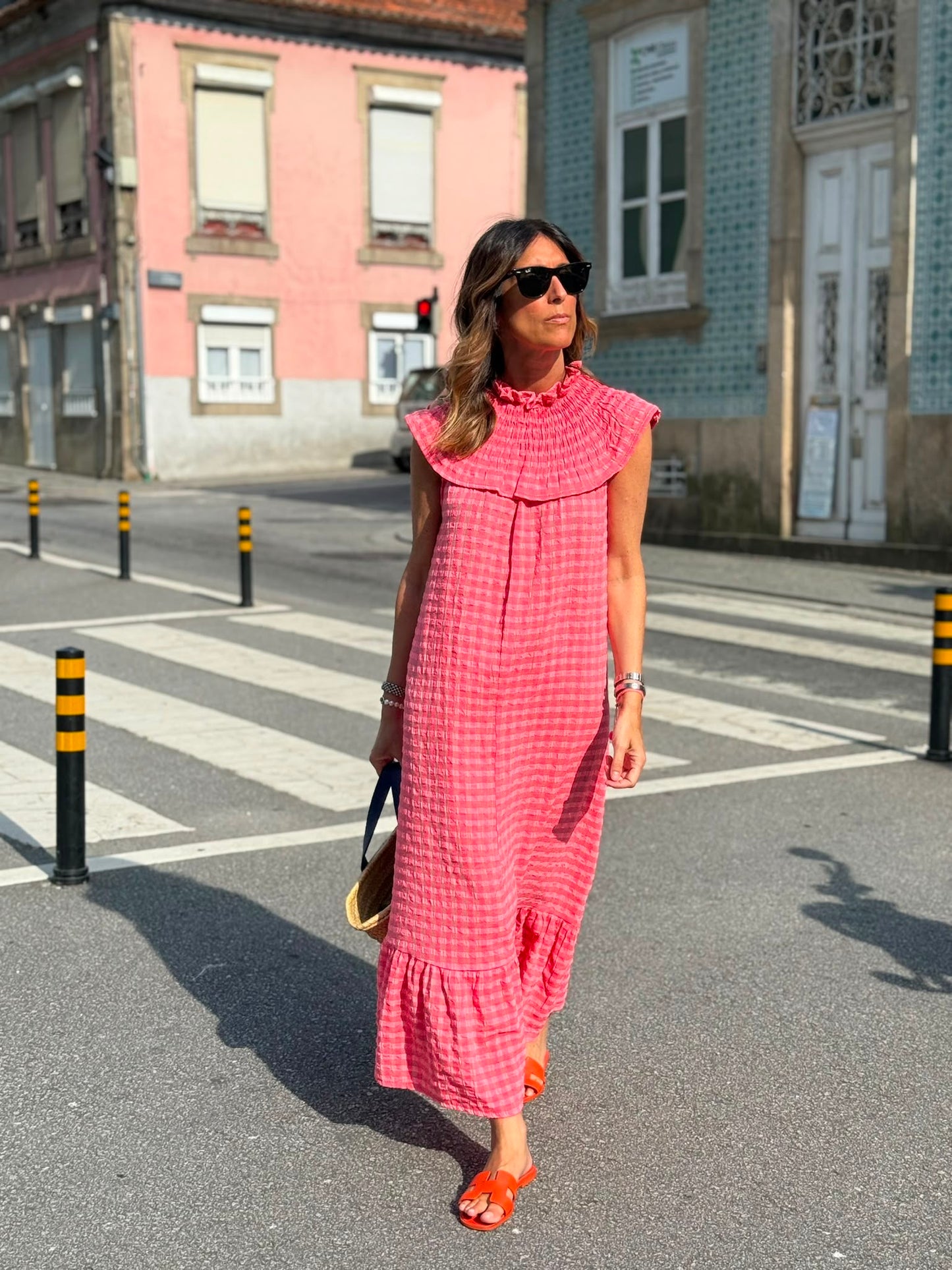 Vestido gola favos