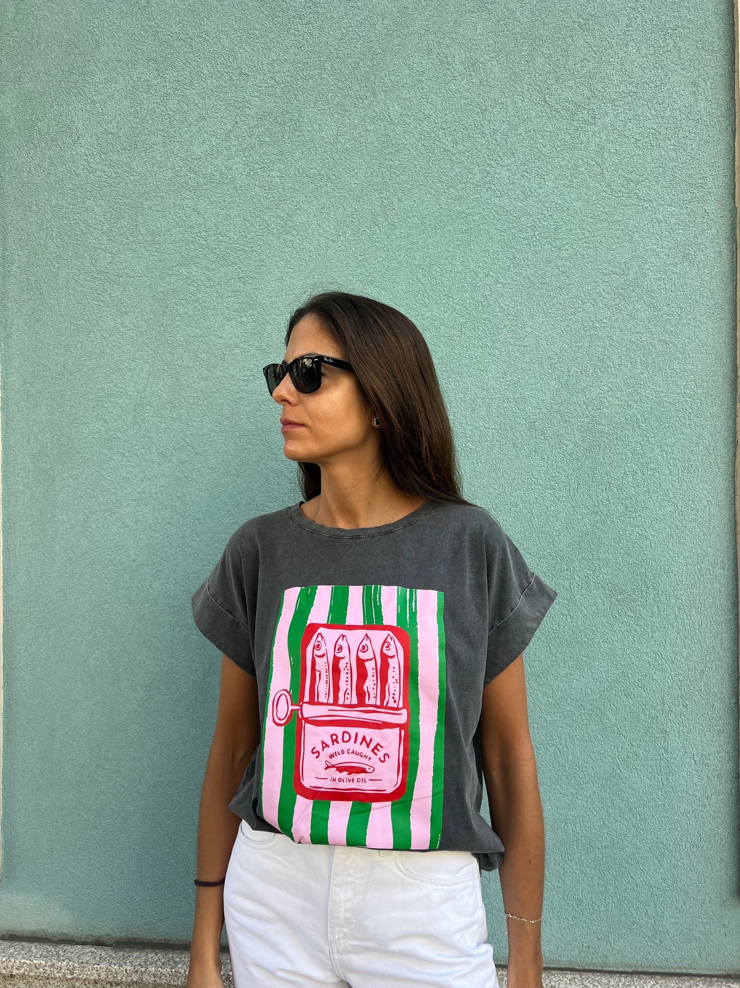 T shirt sardines