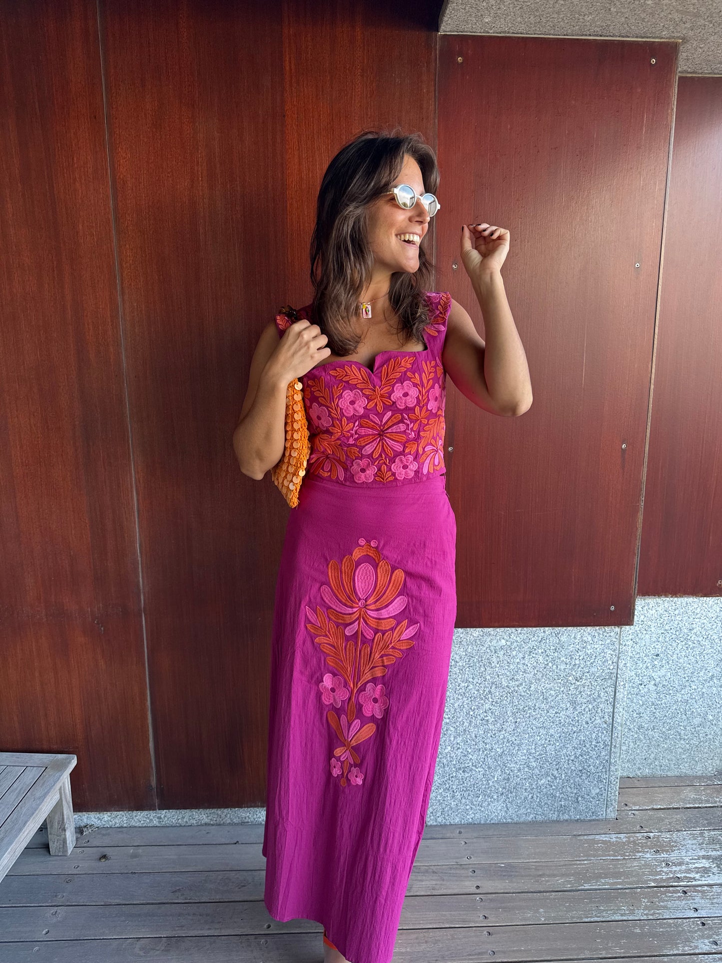 Conjunto rosa bordado