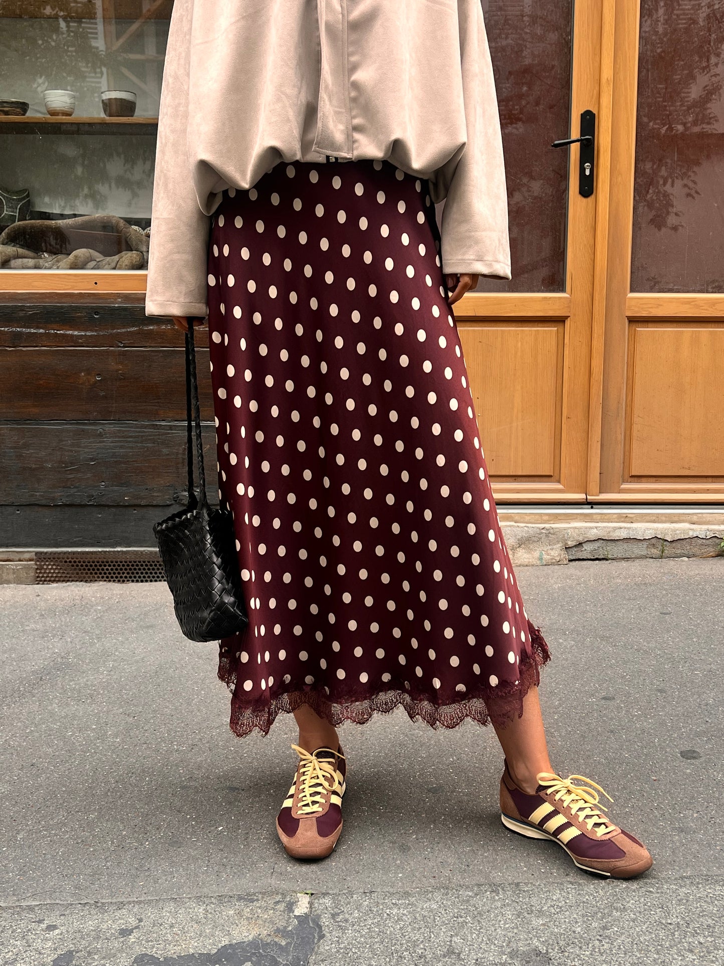 Saia bolas bordeaux