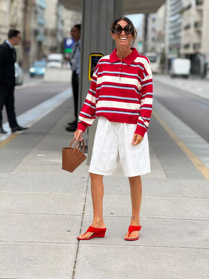 Polo vermelho riscas