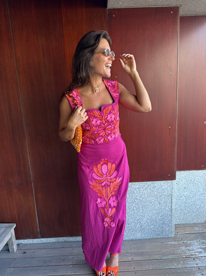 Conjunto rosa bordado
