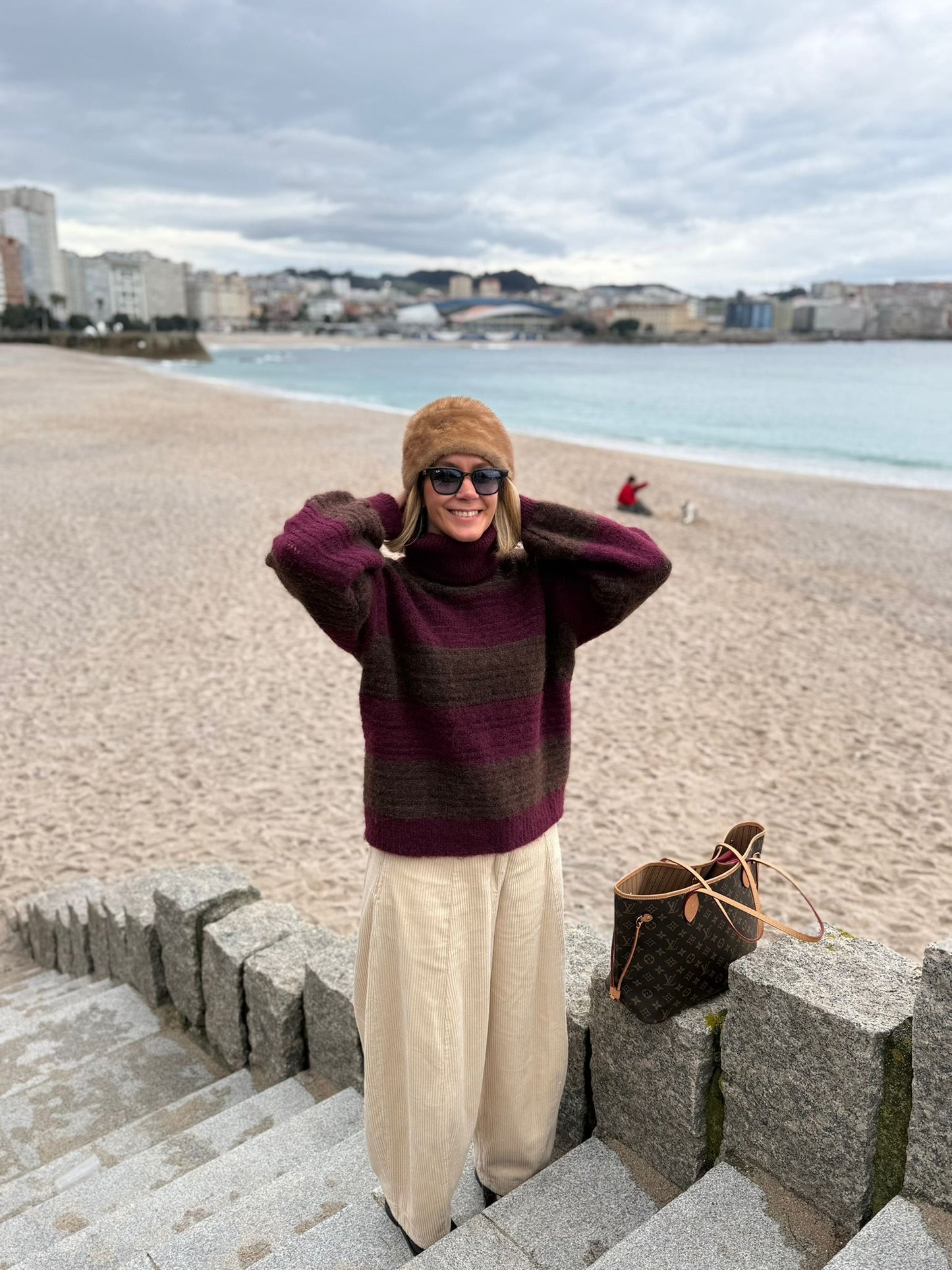 Camisola gola alta riscas