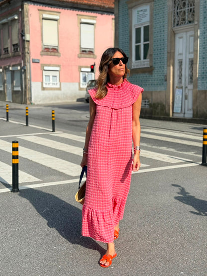 Vestido gola favos