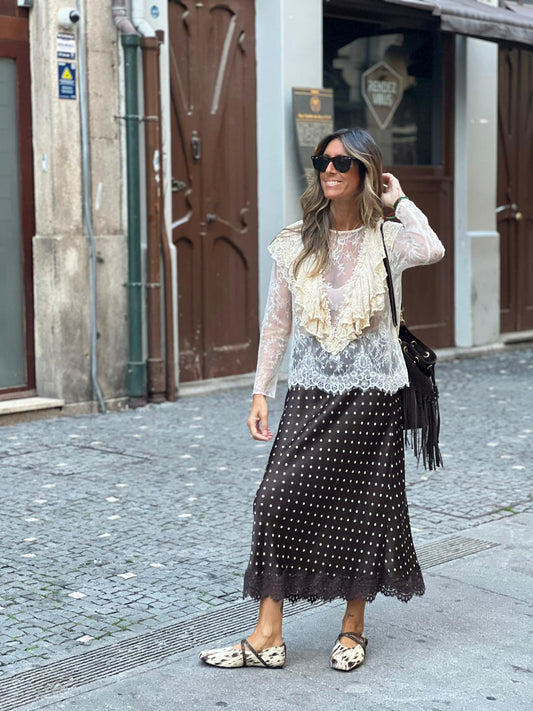 Saia bolinhas castanha