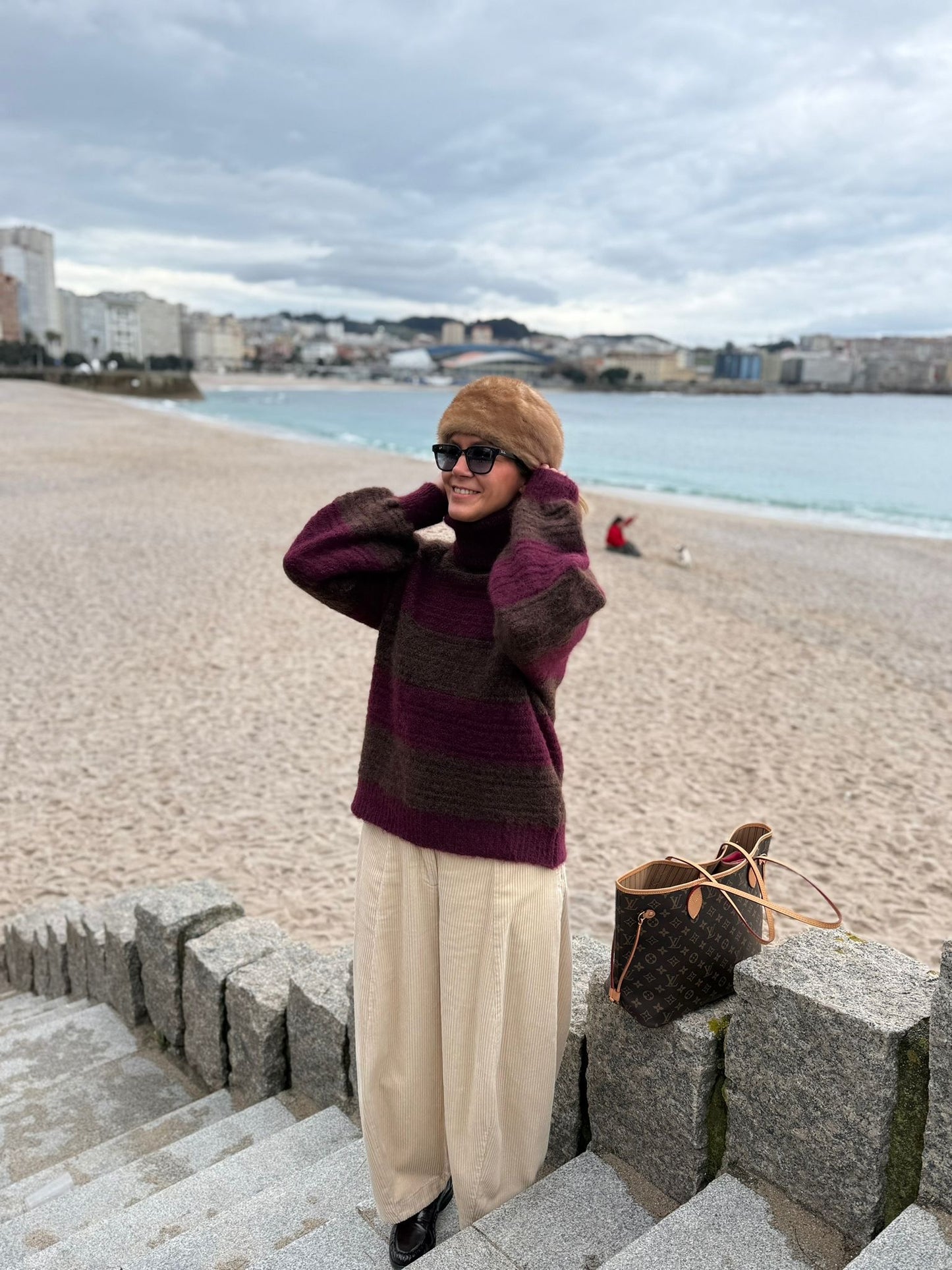 Camisola gola alta riscas