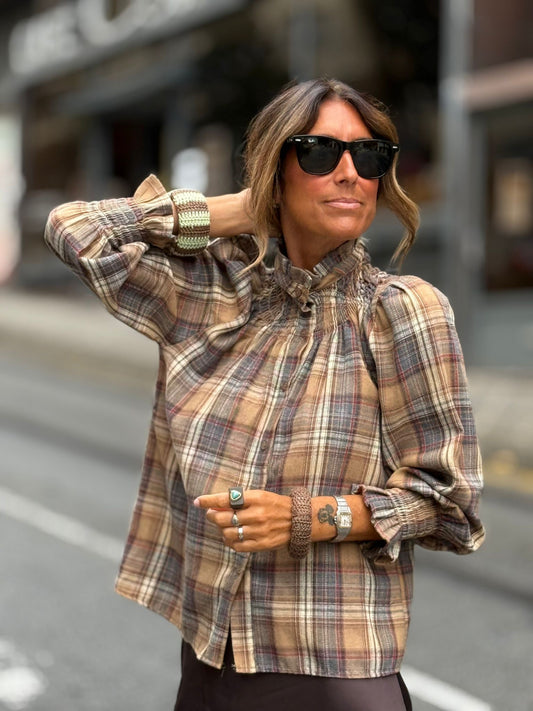Camisa xadrez mostarda