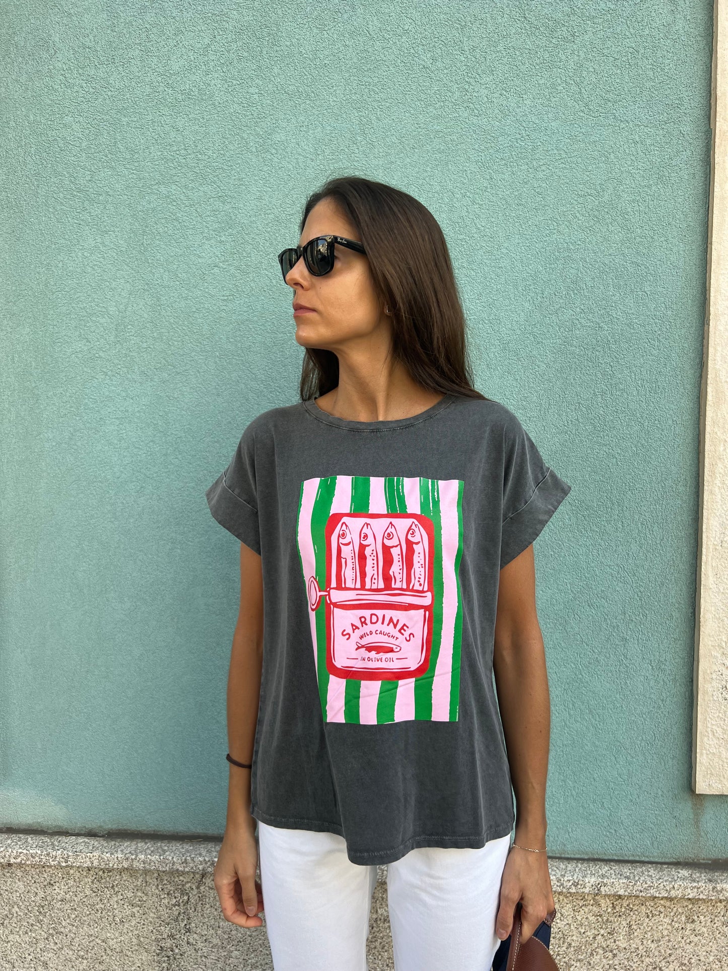 T shirt sardines