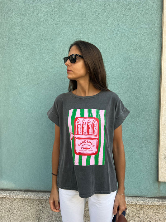 T shirt sardines