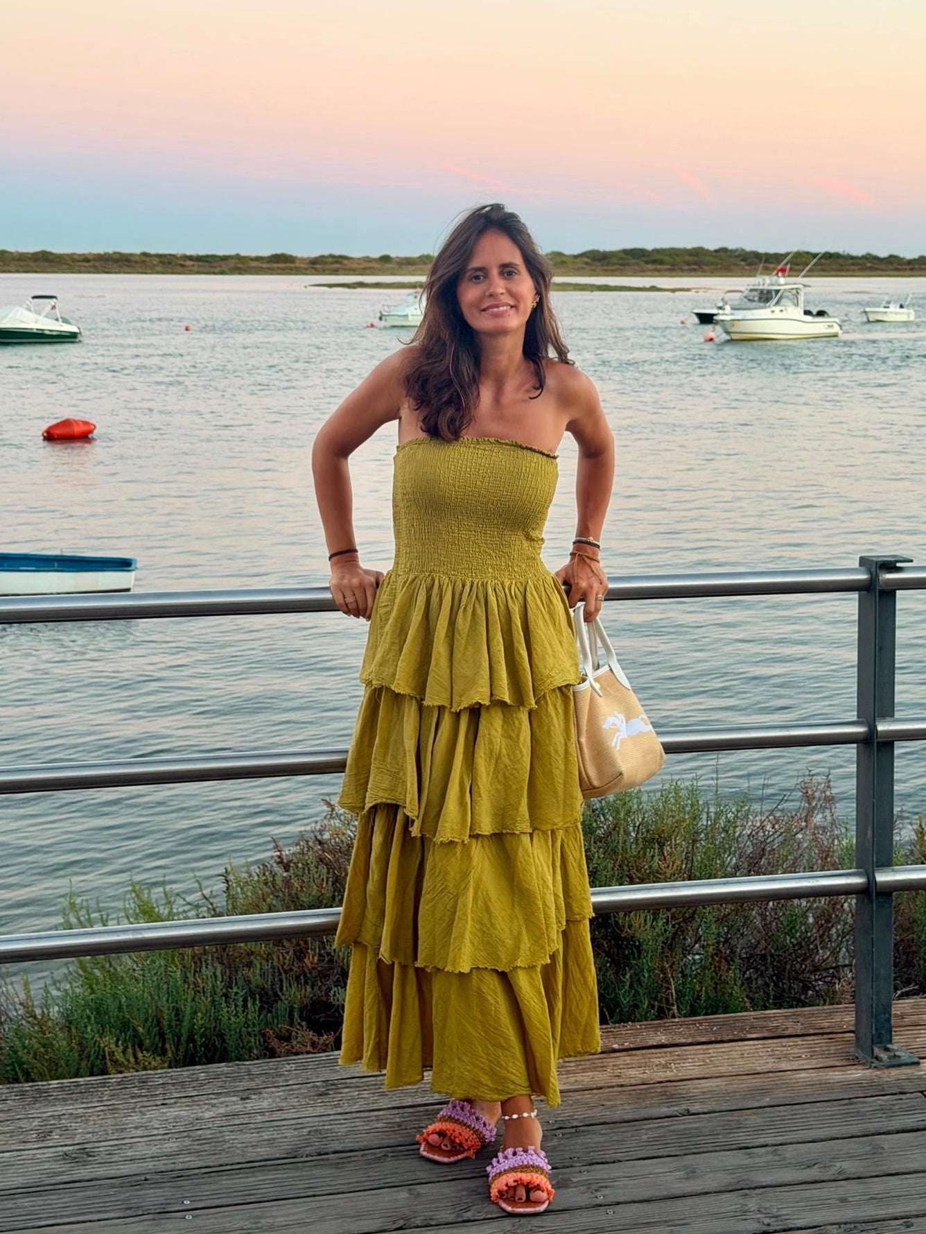 Vestido cai cai verde pistácio