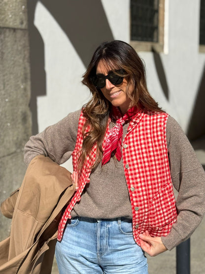 Colete xadrez vermelho