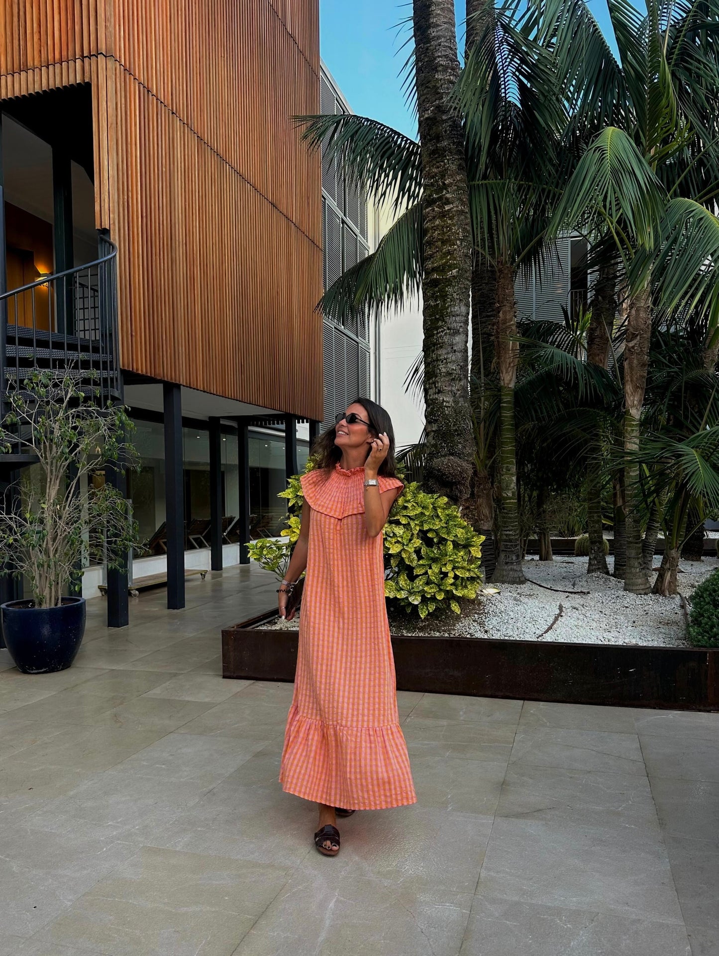 Vestido gola favos laranja