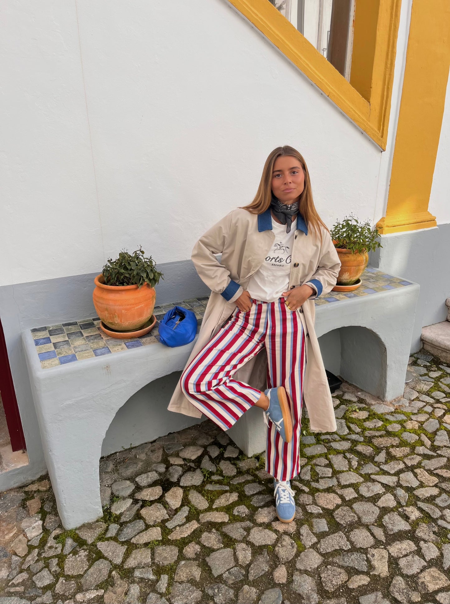 Calças tricolor vermelhas